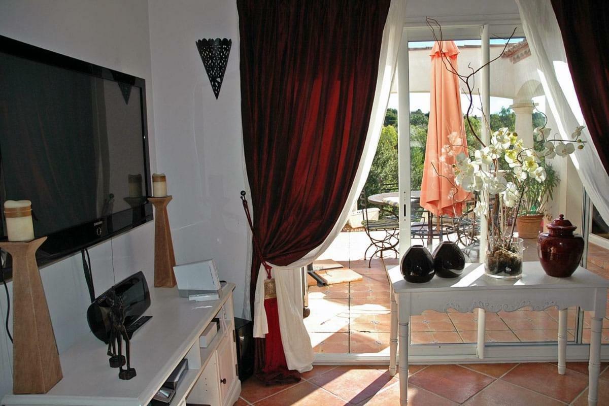 Villa Chiara Magalas Esterno foto
